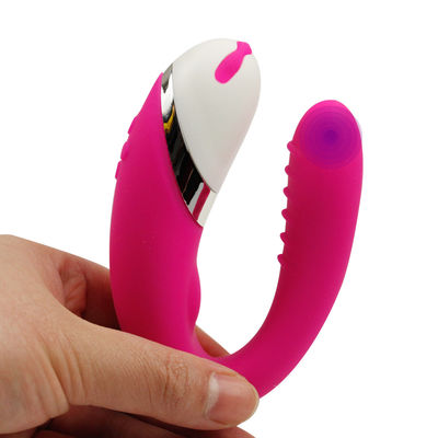Wieder aufladbare 12 Geschwindigkeiten U USBs formen das Sexspielzeug der Vibrieren Massager-Frauen